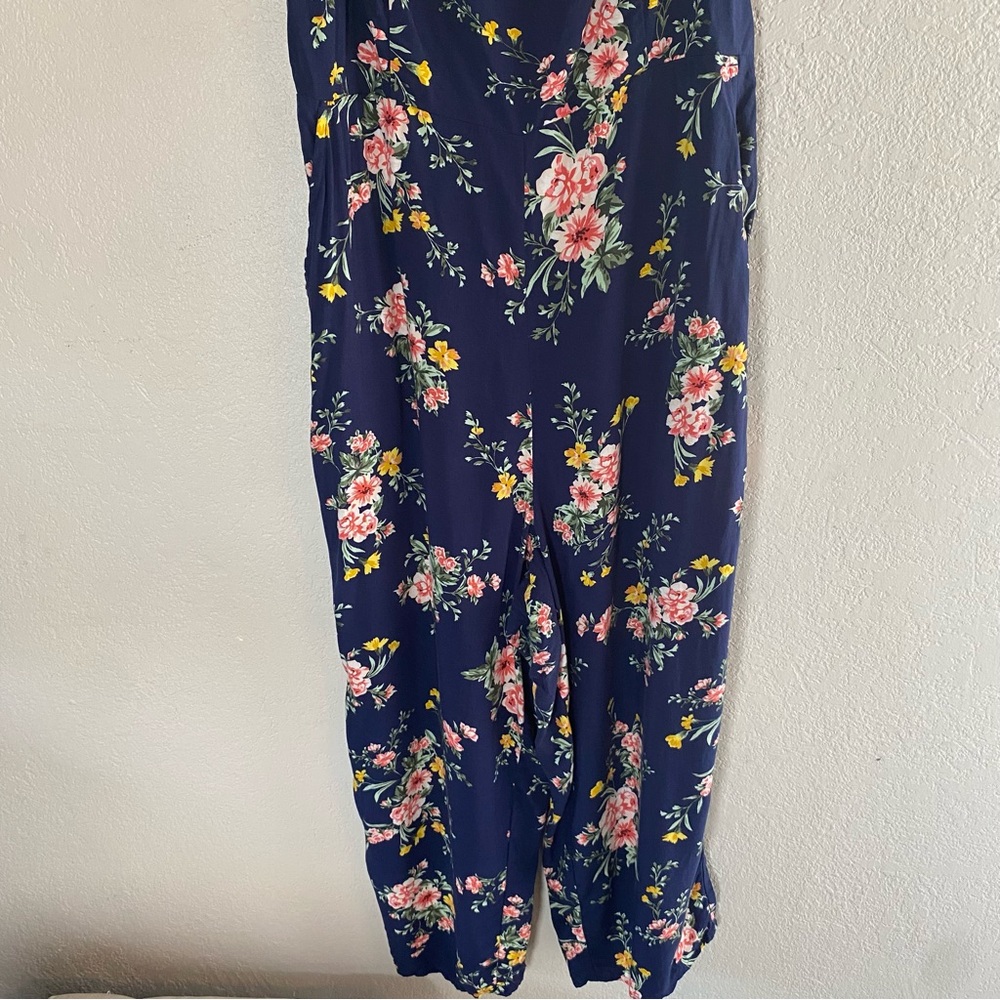 Old Navy Floral Navy Jumpsuit size L - Picture 3 of 7